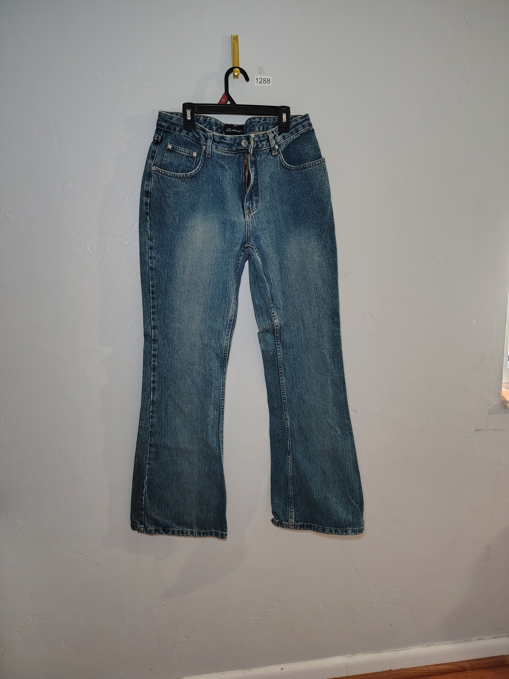 No Boundaries Women's Medium Blue Flare Jeans